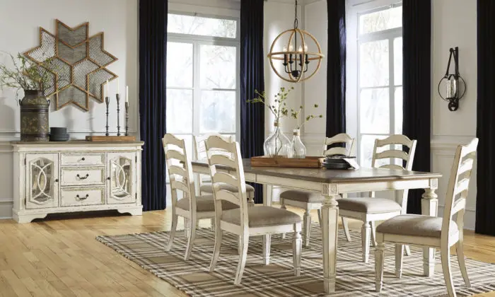 D743-45-01(6)-60 (1) Realyn Dining Room Set