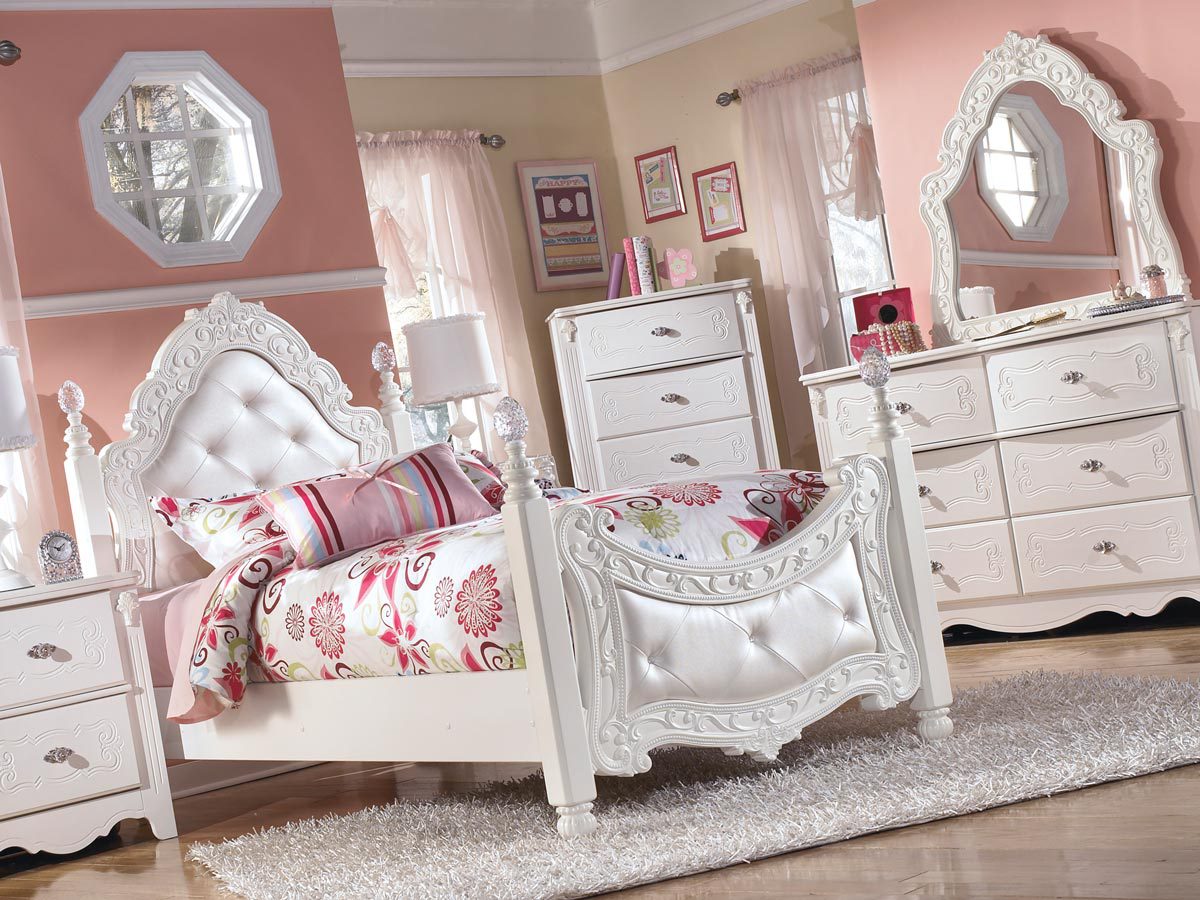 Exquisite 6 Piece Bedroom Set Gonzalez Furniture